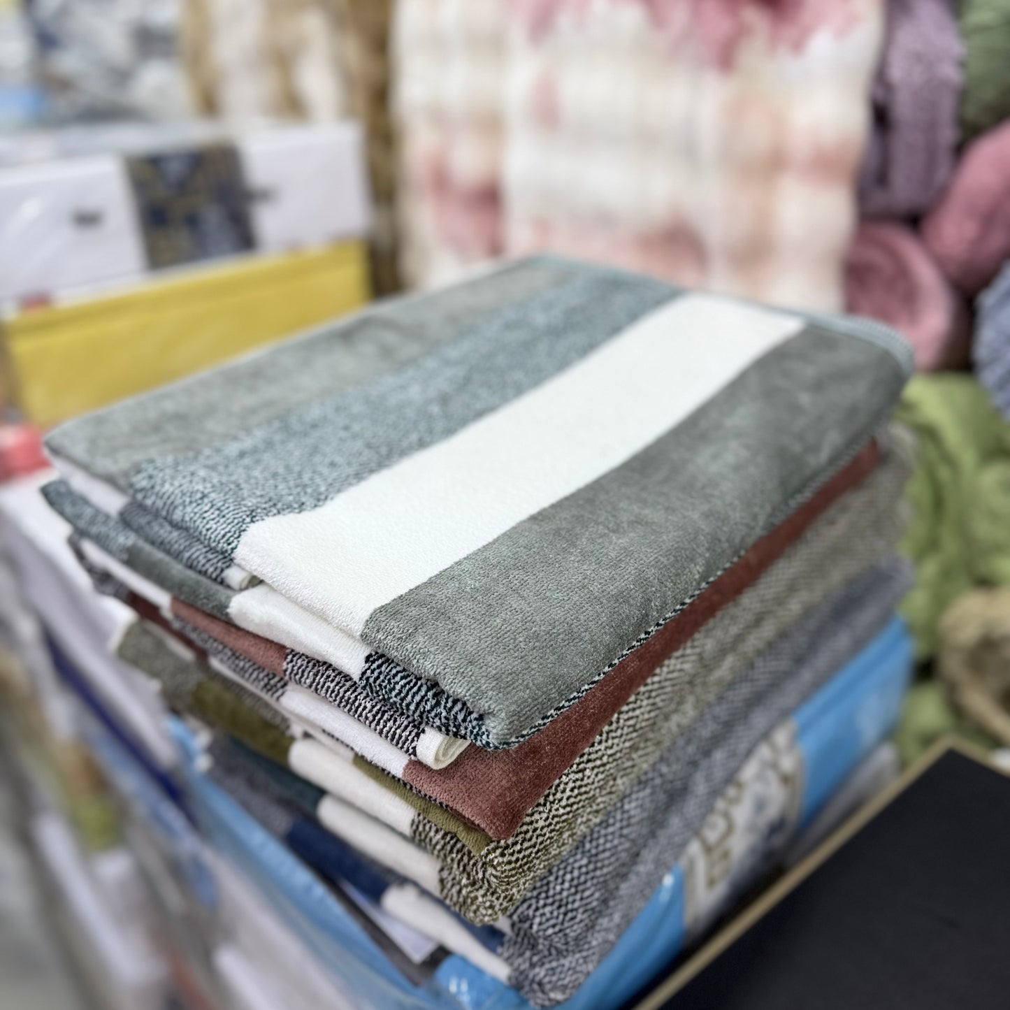 Stripped Velvet Towels