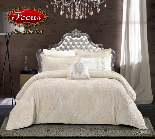 Luxury Duvet Set. Ornate pattern.